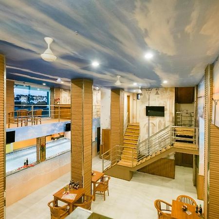 Caroline Hostel Canggu  Luaran gambar