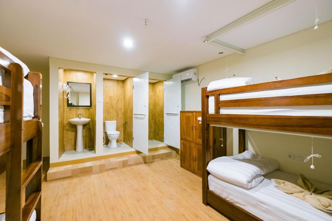 Caroline Hostel Canggu  Luaran gambar