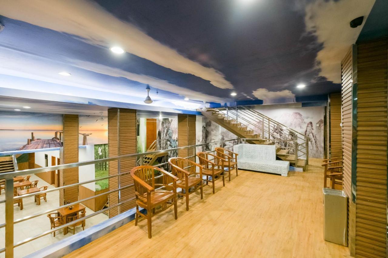 Caroline Hostel Canggu  Luaran gambar